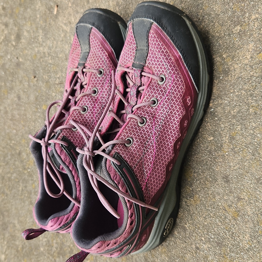 Chaco Women's Outcross EVO 3 Watersport Athletic Shoes Size US 9.5 UK 40.5